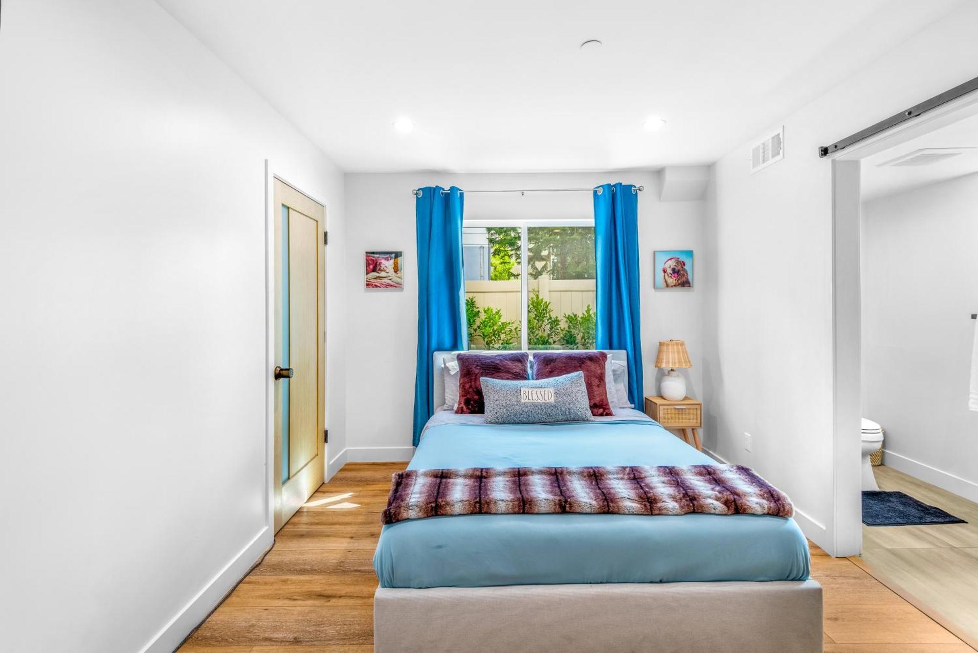 Luxurious Townhome W/3 Master Suites Gated Parking 로스앤젤레스 외부 사진